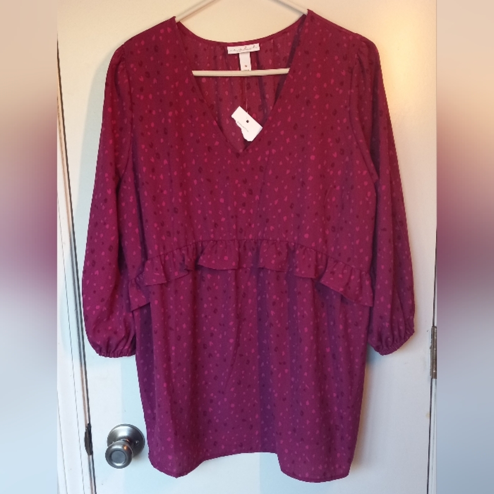 Ingrid & Isabel Maternity Top Blouse Size M Berry Ruffle Trim 3/4 Sleeve V-Neck - Picture 9 of 11